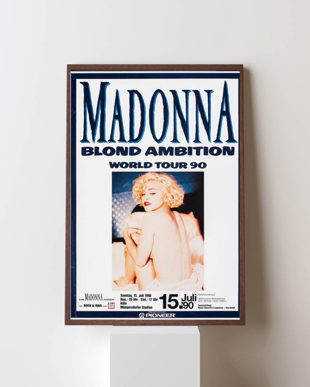 MADONNA – BLOND AMBITION WORLD TOUR 1990 – AFFICHE CONCERT ICONIQUE – POSTER HUB STUDIO – HQ
