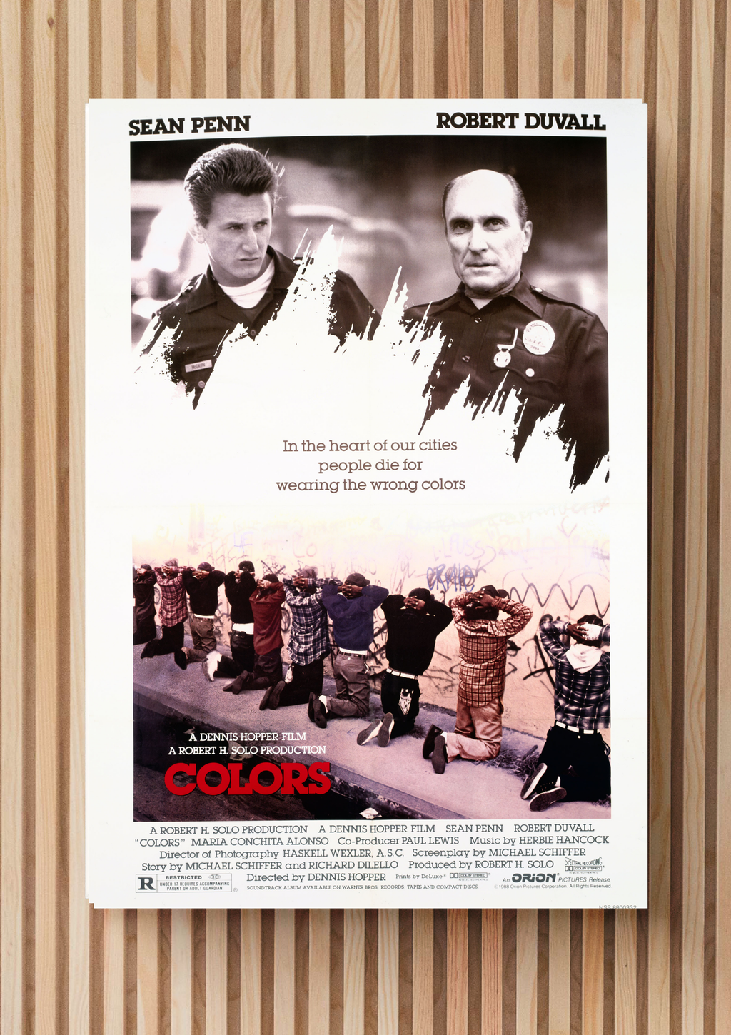 COLORS – A DENNIS HOPPER FILM (1988) – SEAN PENN – CRIME DRAMA MOVIE POSTER – REPRODUCTION – POSTER HUB STUDIO – HQ