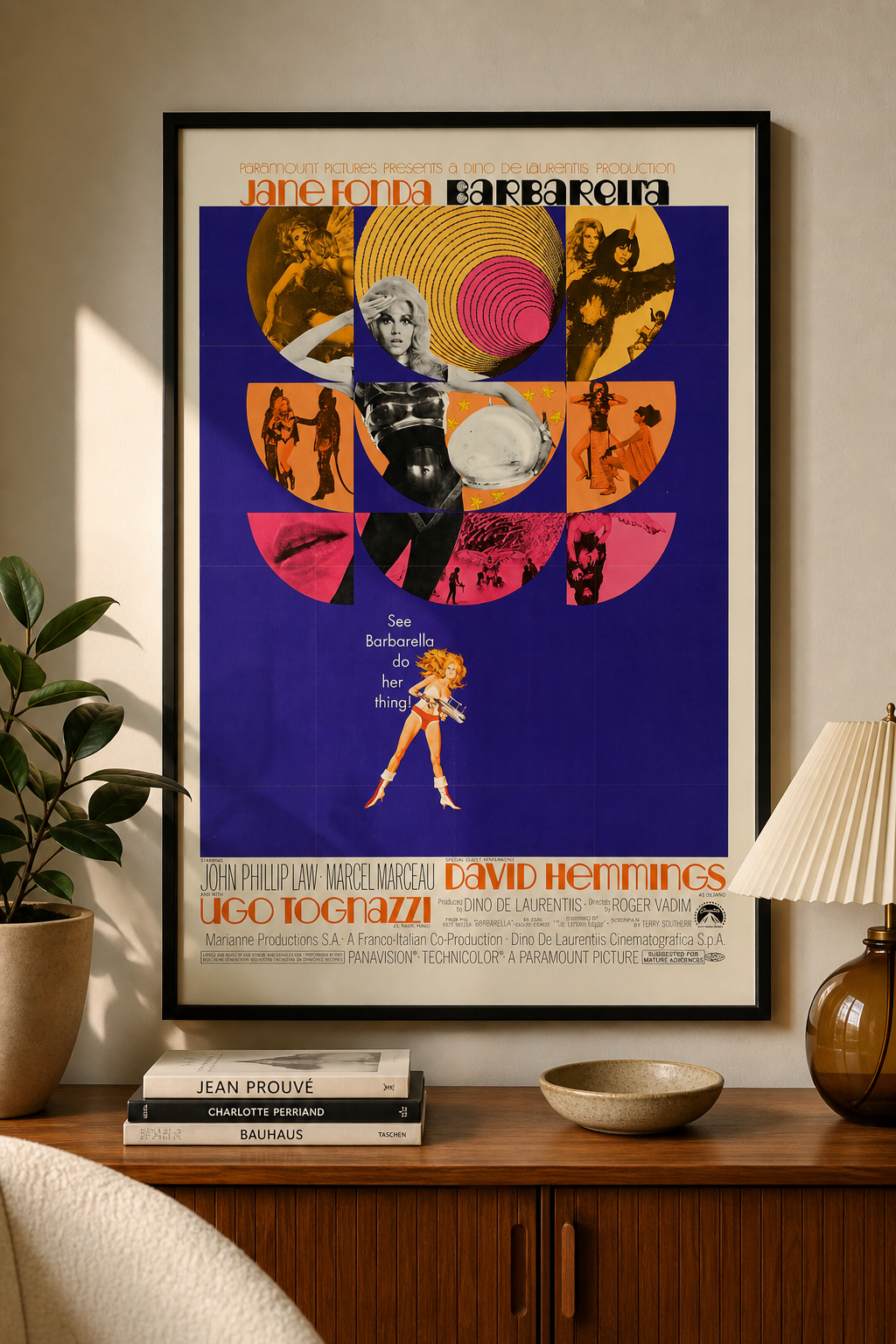 Affiche du film Barbarella (1968) de Roger Vadim avec Jane Fonda. Film culte de science-fiction. Reproduction HQ – Poster Hub Studio.