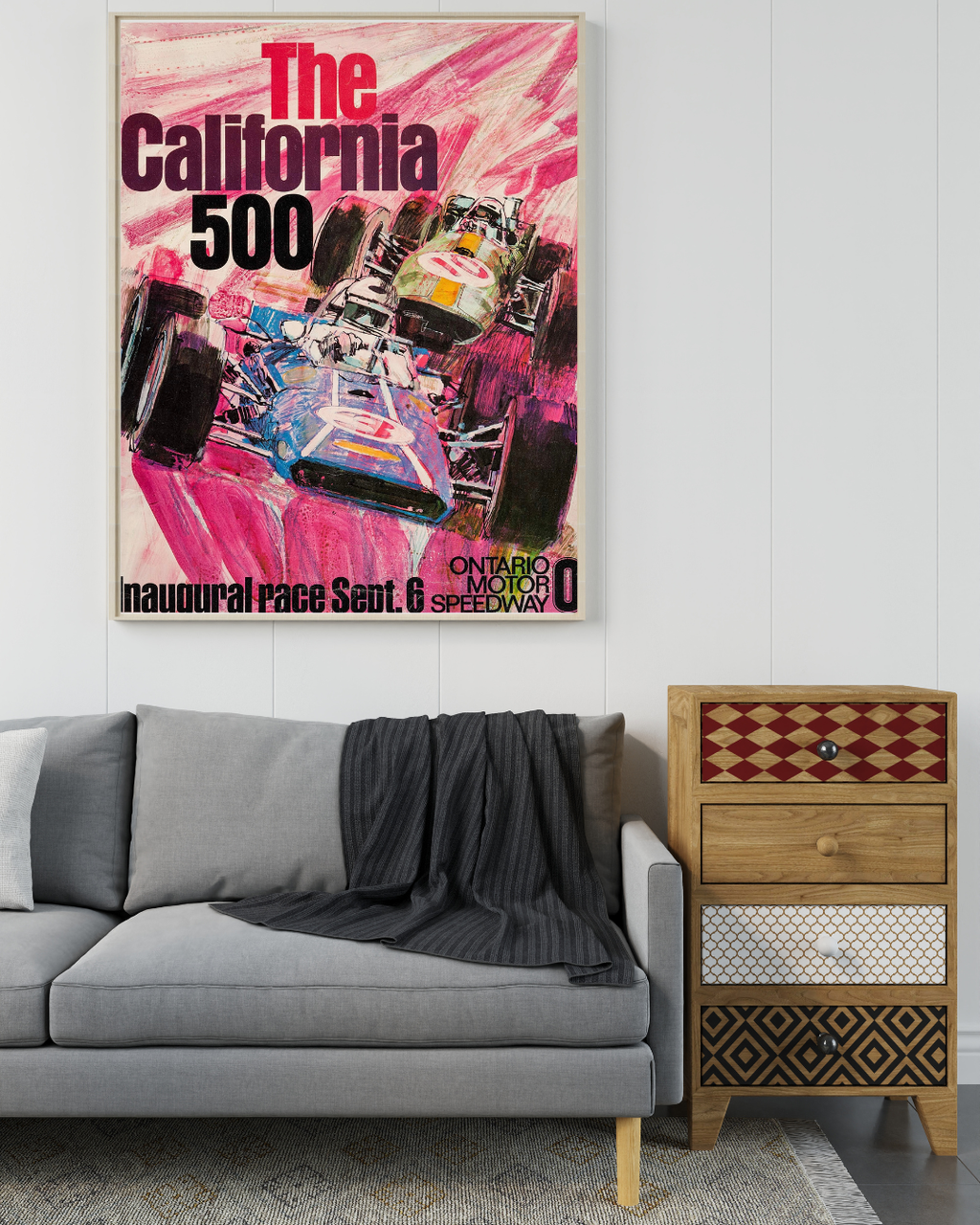 Affiche vintage The California 500. Illustration dynamique de course automobile des années 60. Reproduction HQ – Poster Hub Studio.