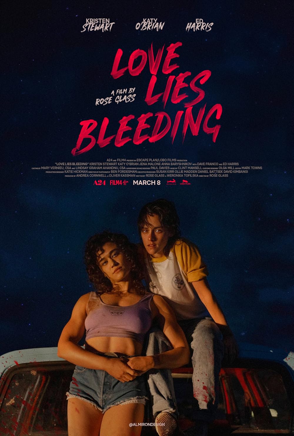 Affiche du film Love Lies Bleeding, un thriller intense mêlant amour et violence dans une ambiance nocturne rétro. Parfaite pour une décoration audacieuse et cinématographique inspirée du cinéma indépendant.