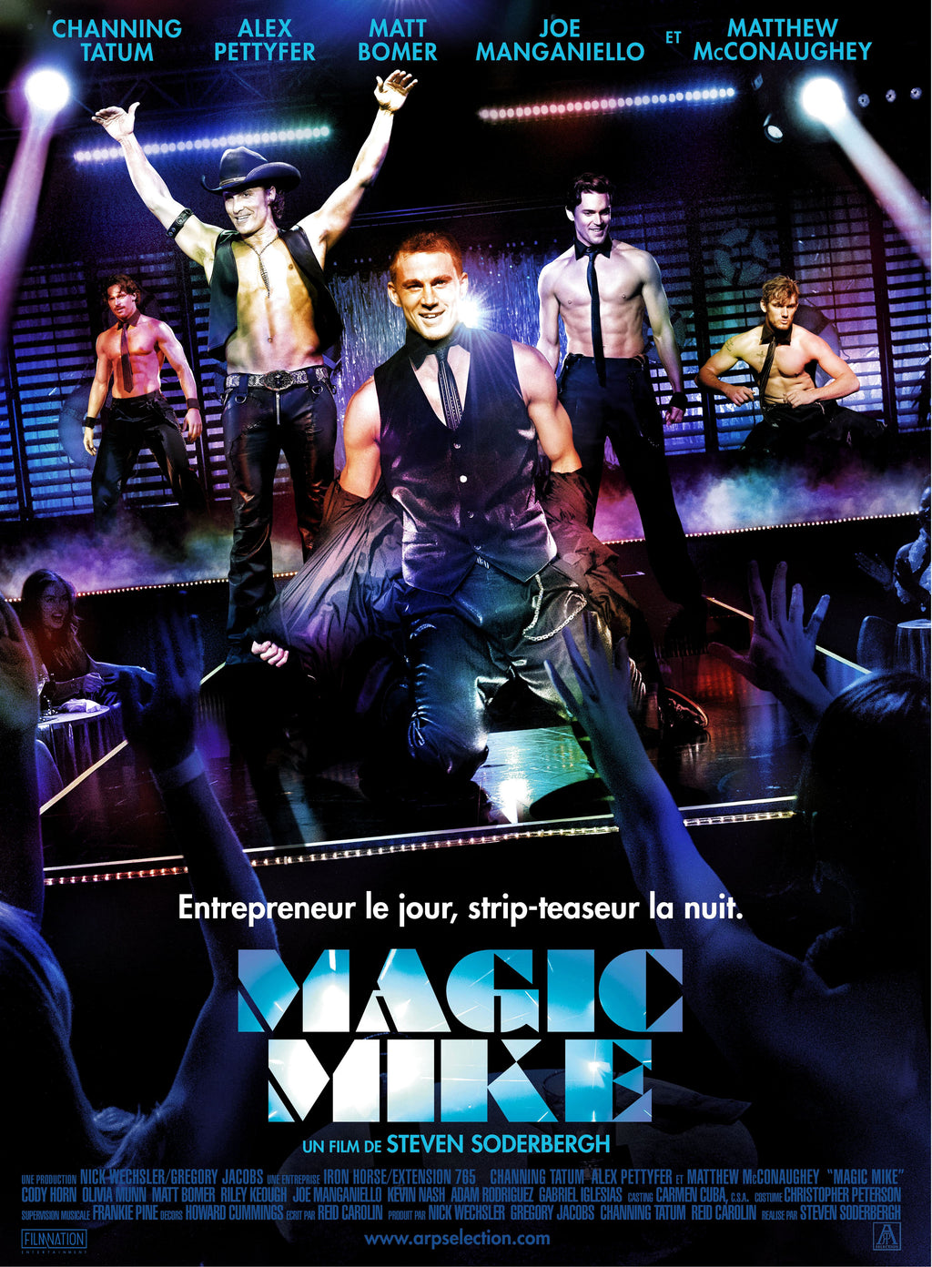 Affiche du film Magic Mike (2012) avec Channing Tatum. Univers glamour et show spectaculaire. Reproduction HQ – Poster Hub.