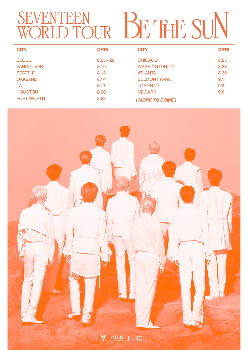 Affiche SEVENTEEN World Tour Be The Sun avec liste des villes et dates de la tournée, groupe de garçons en costumes blancs vu de dos avançant ensemble sur un fond orange artistique et minimaliste, style moderne et esthétique, Poster Hub Studio.
