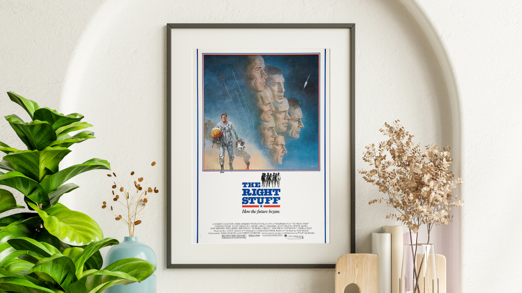 Affiche du film The Right Stuff (1983). Épopée aéronautique et conquête spatiale. Reproduction haute qualité – Poster Hub Studio.